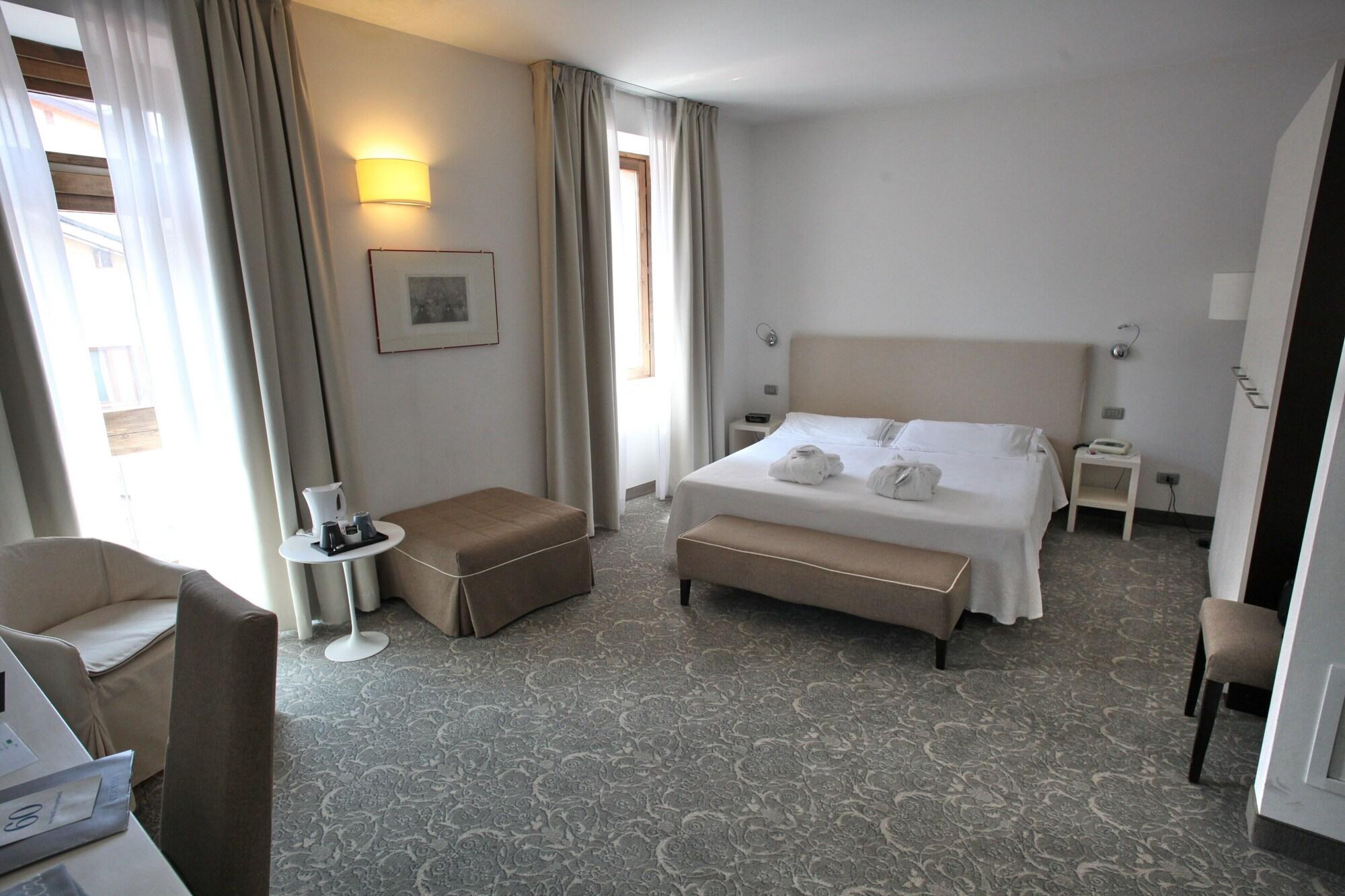 Albergo Accademia Trento Eksteriør billede