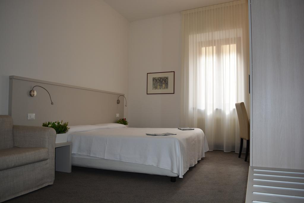 Albergo Accademia Trento Eksteriør billede